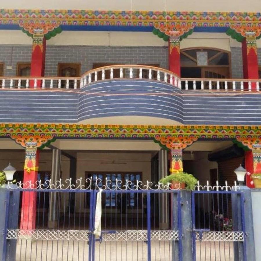 Hotel Samdup Khang Dirāng Buitenkant foto